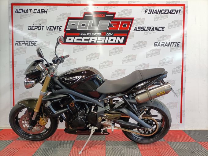 TRIUMPH STREET TRIPLE 675 4