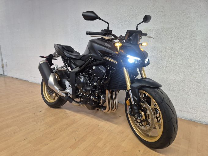 HONDA CB 1000 Hornet 4
