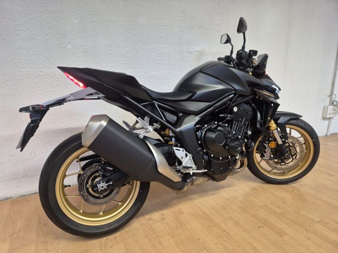 HONDA CB 1000 Hornet 4