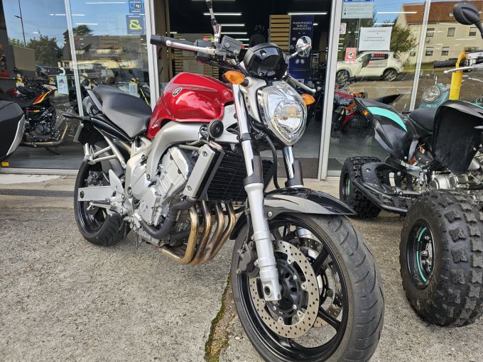YAMAHA FZ6 (98CV) 4