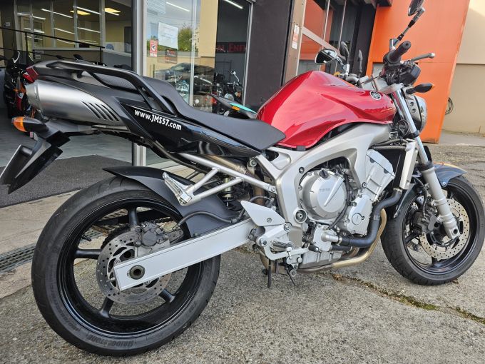 YAMAHA FZ6 (98CV) 4