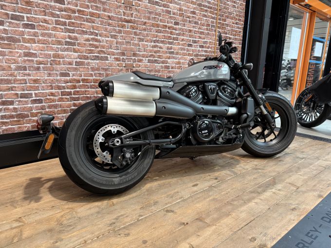 HARLEY-DAVIDSON SPORTSTER 1250 S 4