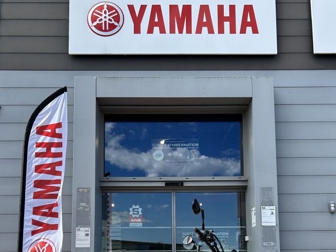 YAMAHA XSR 700 ABS 4
