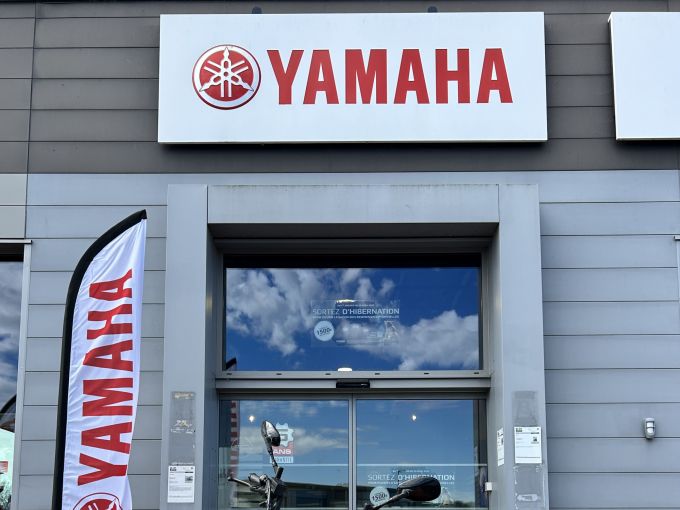 YAMAHA XSR 700 ABS 4