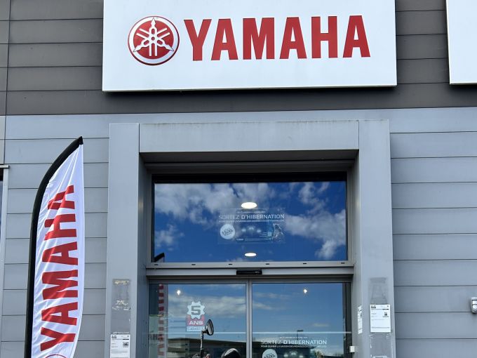 YAMAHA XSR 700 ABS 4