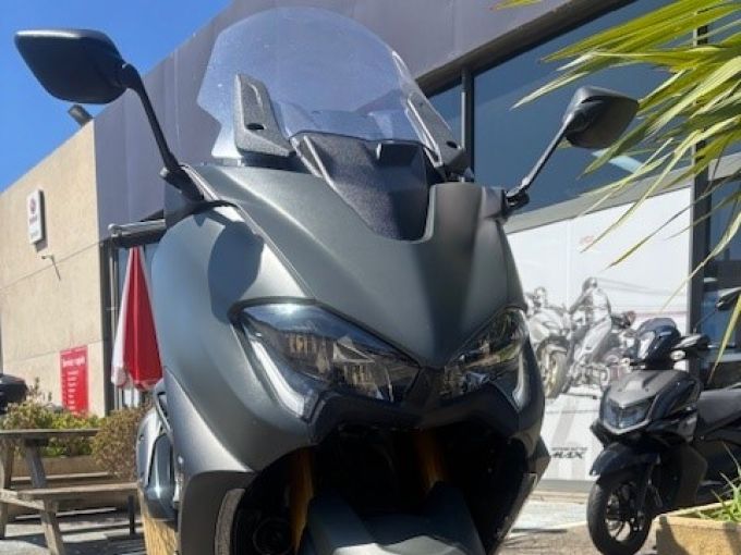 YAMAHA XP T-MAX 560 TECH MAX 4