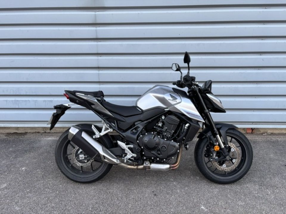 HONDA CB 750 HORNET 4