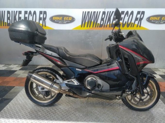 HONDA INTEGRA 750 4