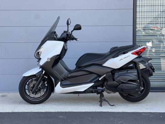 YAMAHA X-MAX 400 4