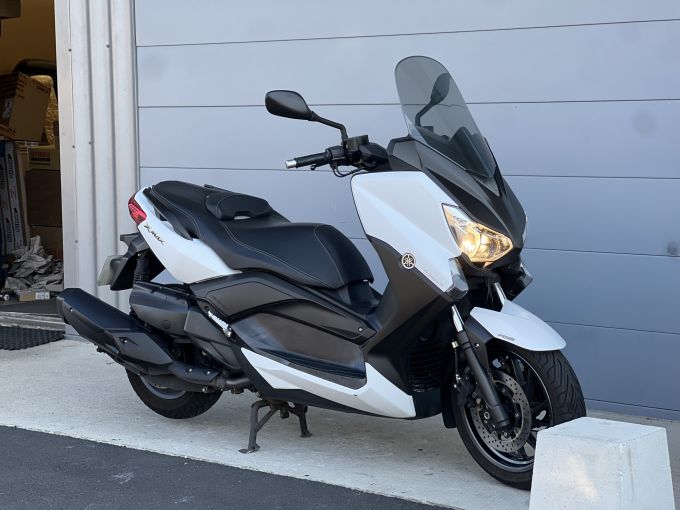 YAMAHA X-MAX 400 4