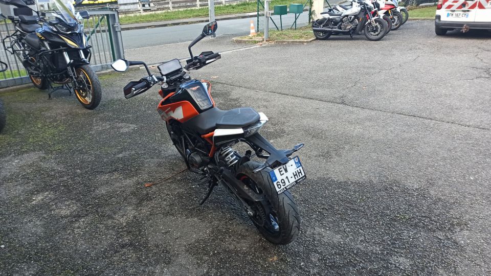 KTM 125 DUKE 4