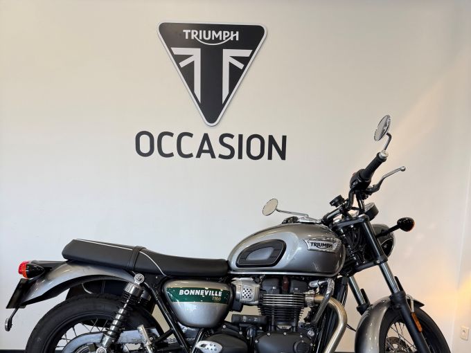 TRIUMPH Bonneville T100 GOLD LINE Edition 4