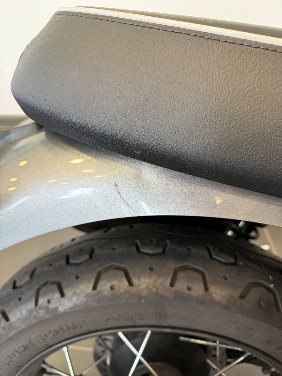 TRIUMPH Bonneville T100 GOLD LINE Edition 4