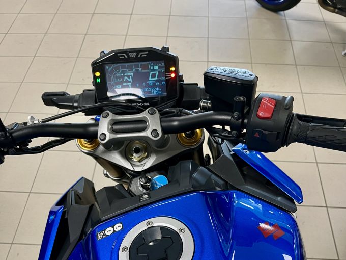 SUZUKI GSX-S 1000 ABS 4