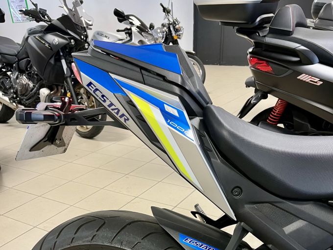 SUZUKI GSX-S 1000 ABS 4