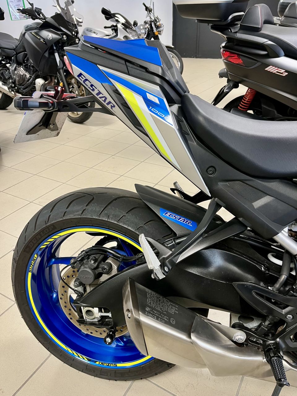 SUZUKI GSX-S 1000 ABS 4