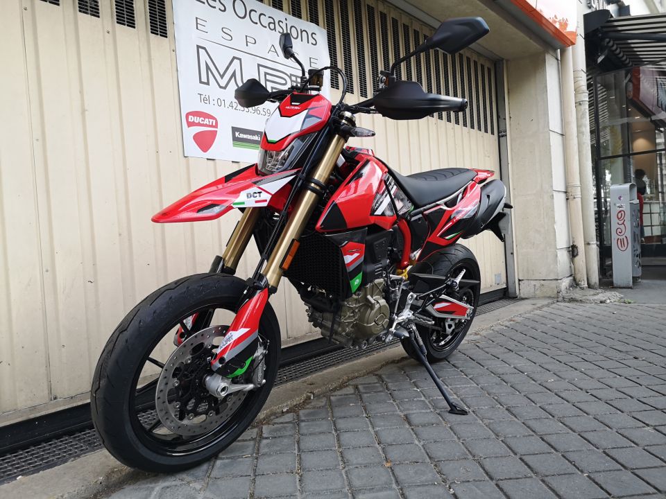 DUCATI HYPERMOTARD 4