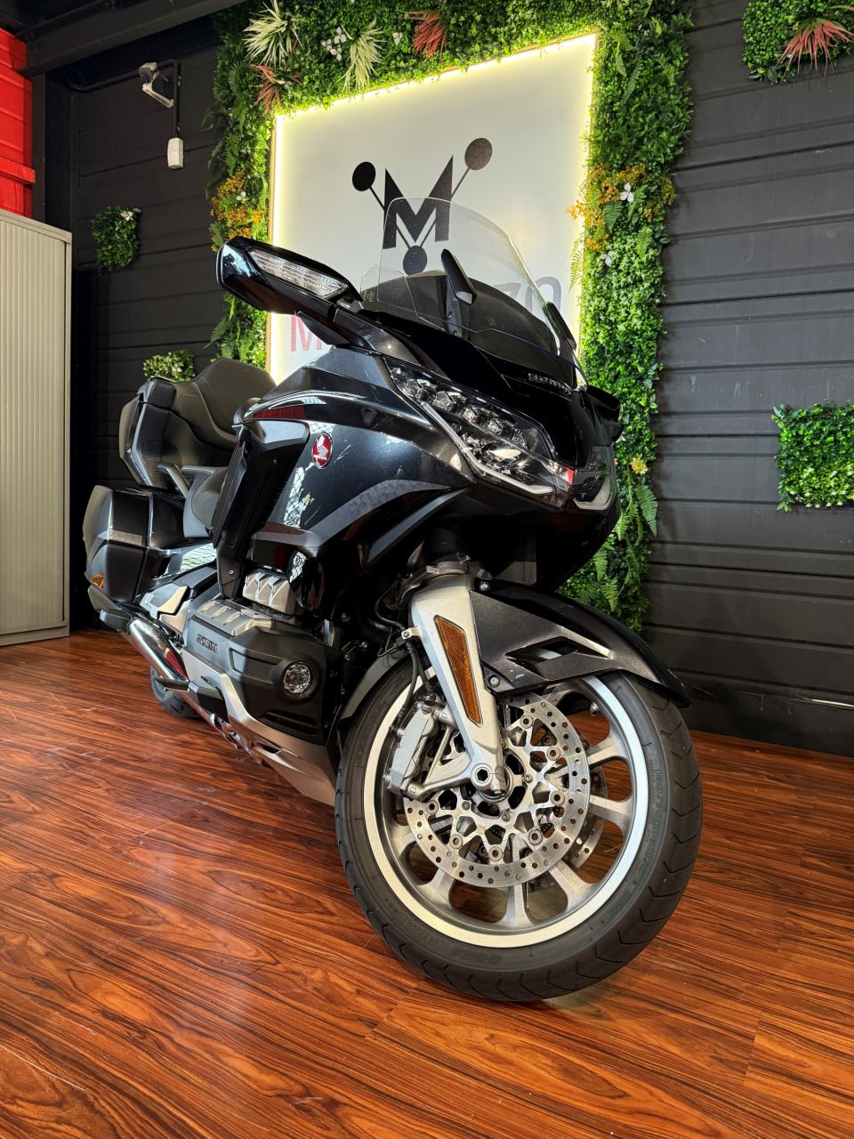 HONDA GL 1800 GOLDWING DCT 4