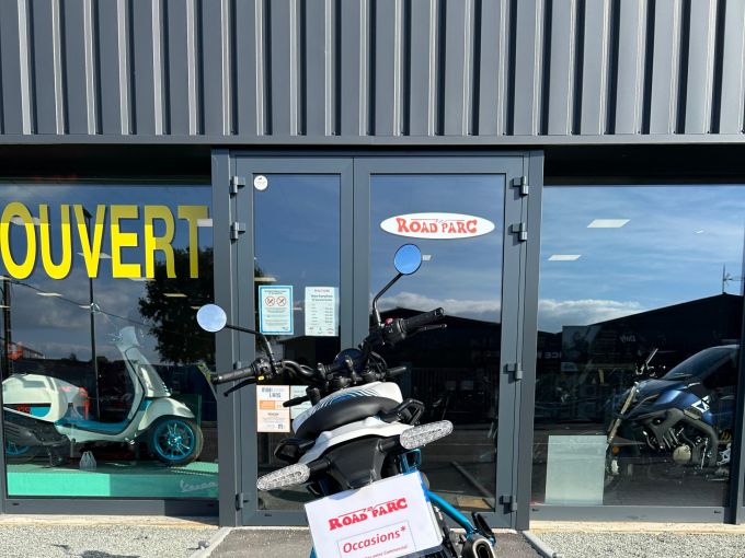 ROYAL ENFIELD Guerilla 450 4