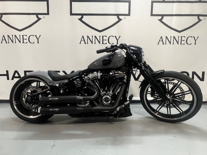 HARLEY-DAVIDSON SOFTAIL BREAKOUT 1868 4