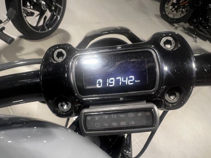 HARLEY-DAVIDSON SOFTAIL BREAKOUT 1868 4