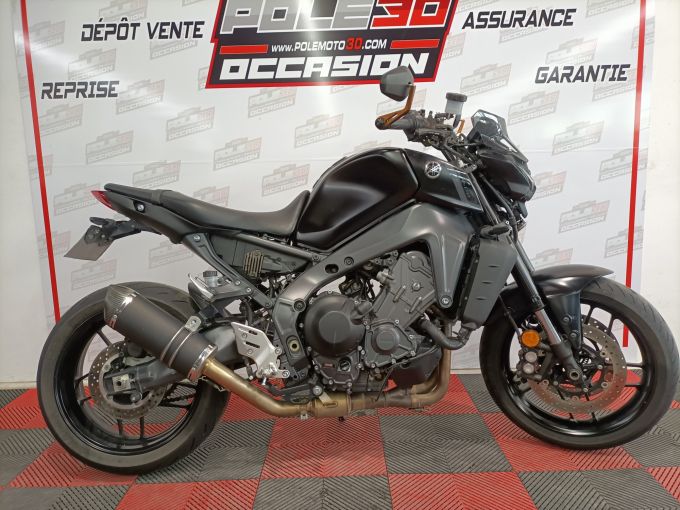 YAMAHA MT-09 4