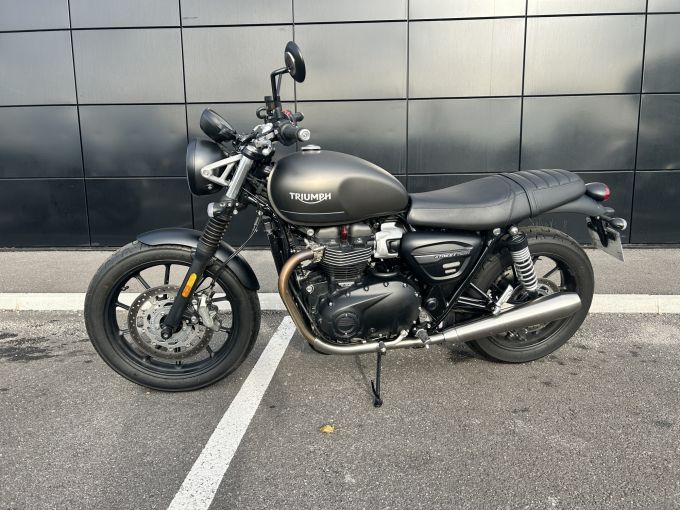 TRIUMPH STREET TWIN  900 4