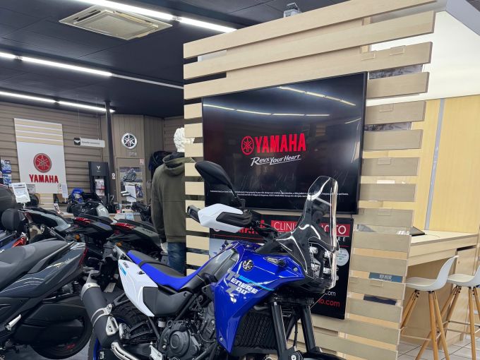 YAMAHA XTZ TENERE 700 4