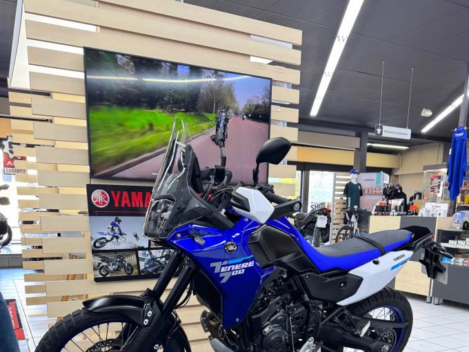 YAMAHA XTZ TENERE 700 4
