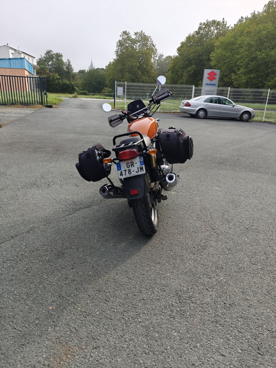 ROYAL ENFIELD INTERCEPTOR 4