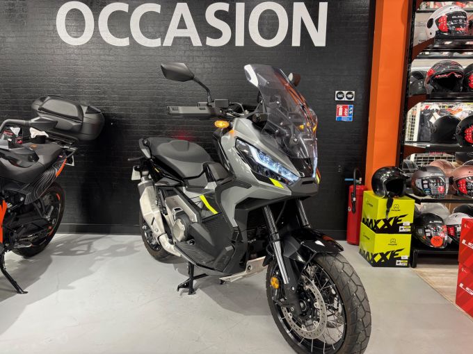 HONDA X-ADV 4