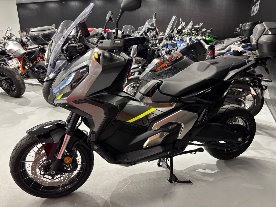 HONDA X-ADV 4