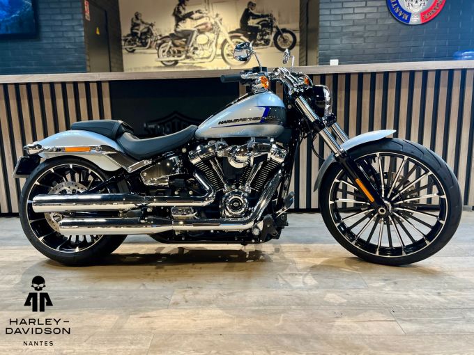HARLEY-DAVIDSON SOFTAIL BREAKOUT 1923 4