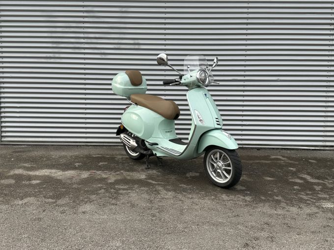 VESPA PRIMAVERA 125 4