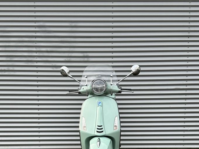 VESPA PRIMAVERA 125 4