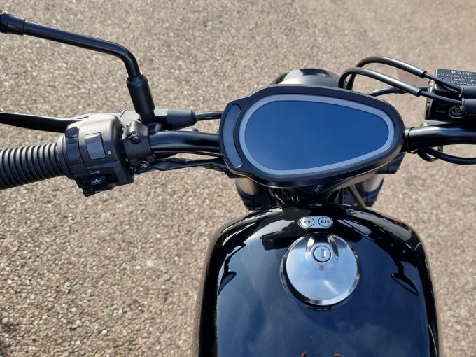 HYOSUNG GV 125 4