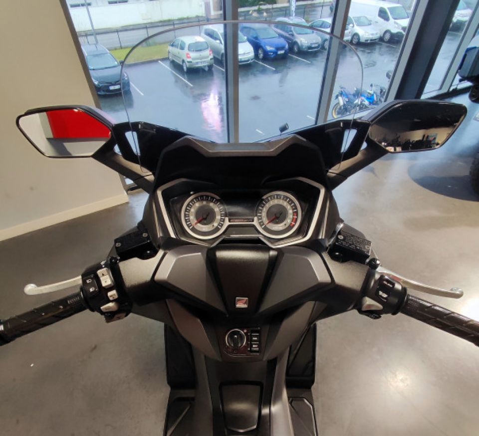 HONDA FORZA 125 ABS 4