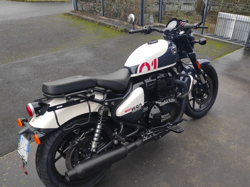 ROYAL ENFIELD SHOTGUN 650 4