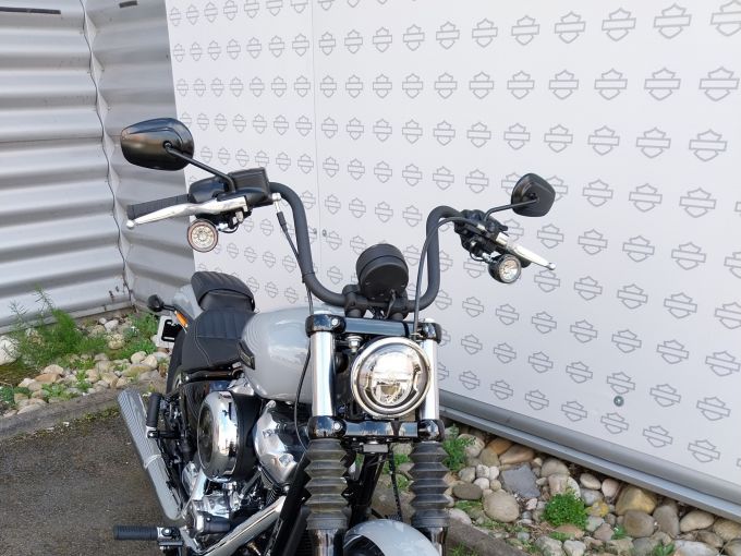 HARLEY-DAVIDSON SOFTAIL STREET BOB 1868 4