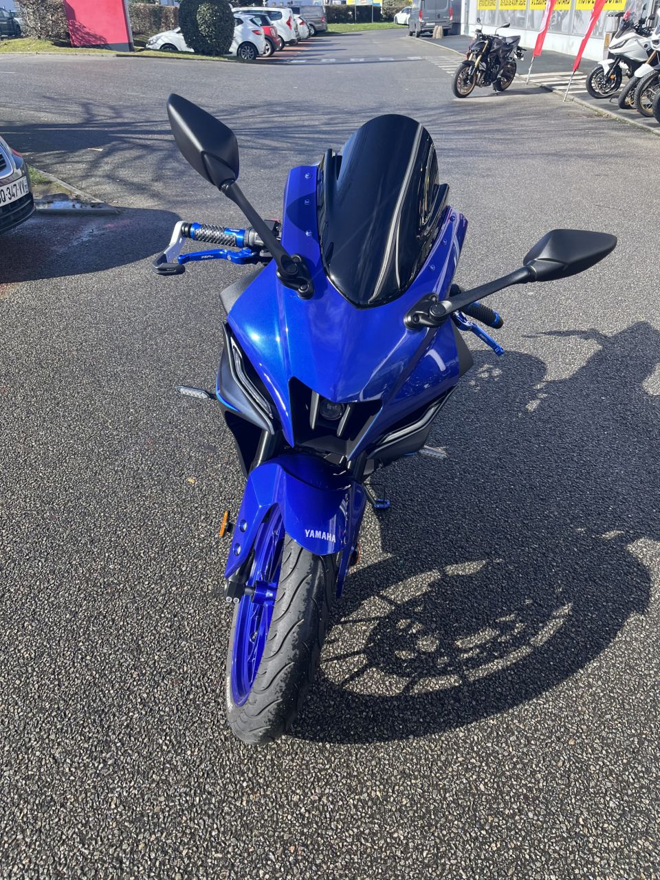 YAMAHA YZF 125 R ABS 4