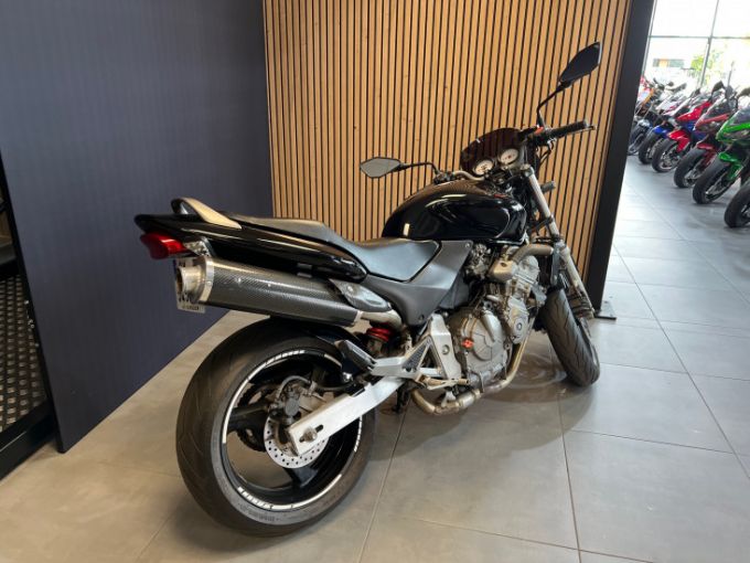 HONDA CB 600 F HORNET 4