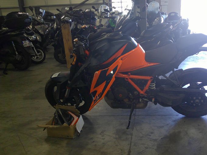 KTM 1290 SUPER DUKE R 4