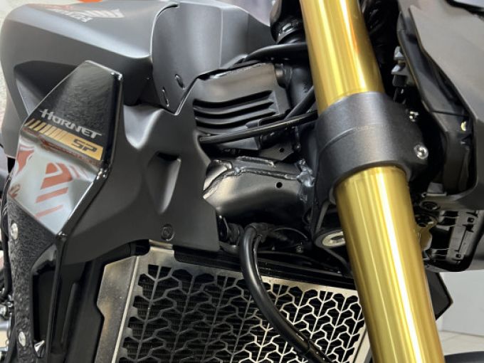 HONDA CB1000 Hornet SP 4