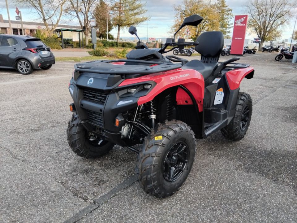 CAN-AM Outlander MAX DPS 700 T 4