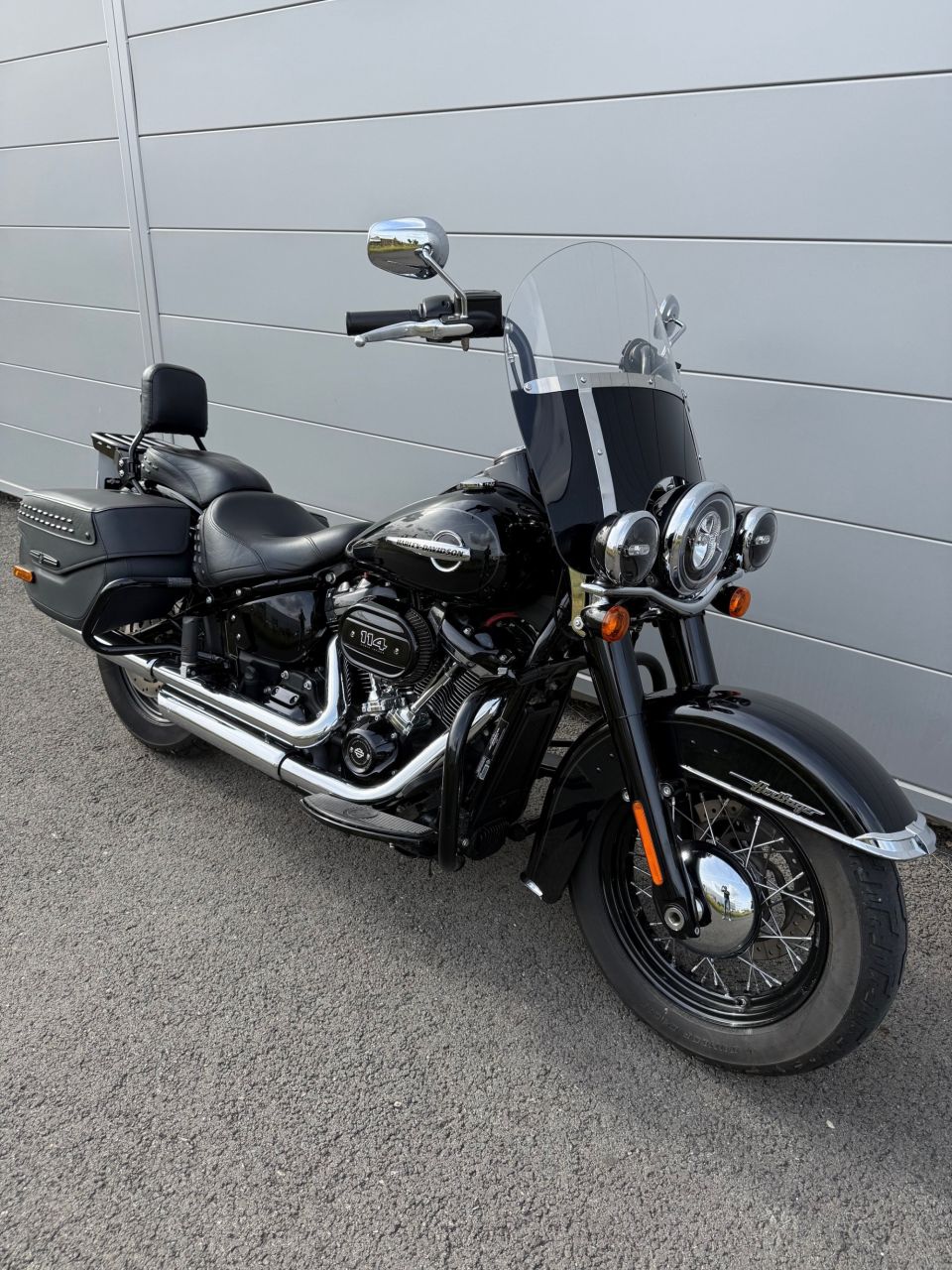 HARLEY-DAVIDSON SOFTAIL HERITAGE 1868 CLASSIC 4