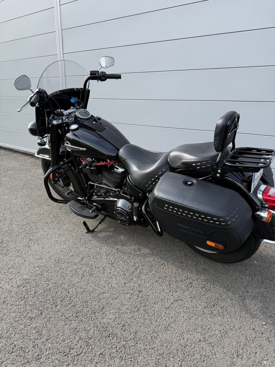 HARLEY-DAVIDSON SOFTAIL HERITAGE 1868 CLASSIC 4