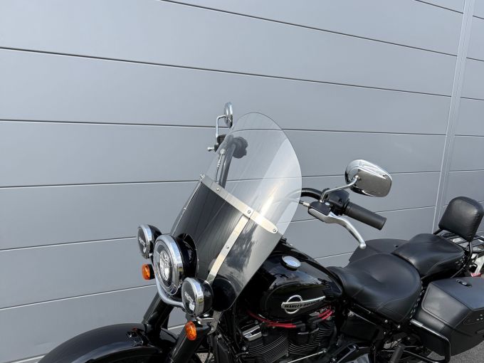 HARLEY-DAVIDSON SOFTAIL HERITAGE 1868 CLASSIC 4