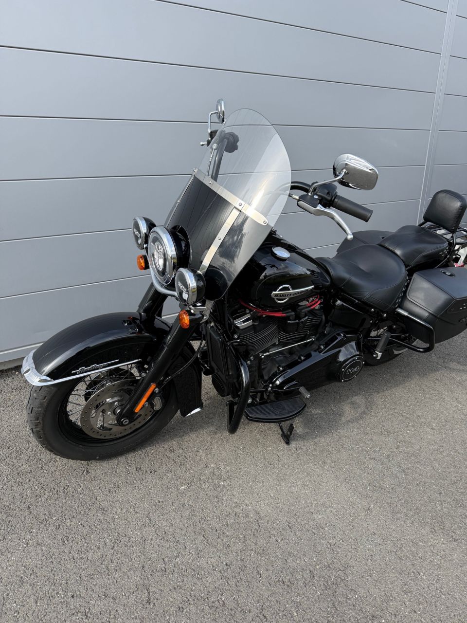 HARLEY-DAVIDSON SOFTAIL HERITAGE 1868 CLASSIC 4