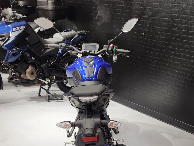 YAMAHA MT-125 ABS 4
