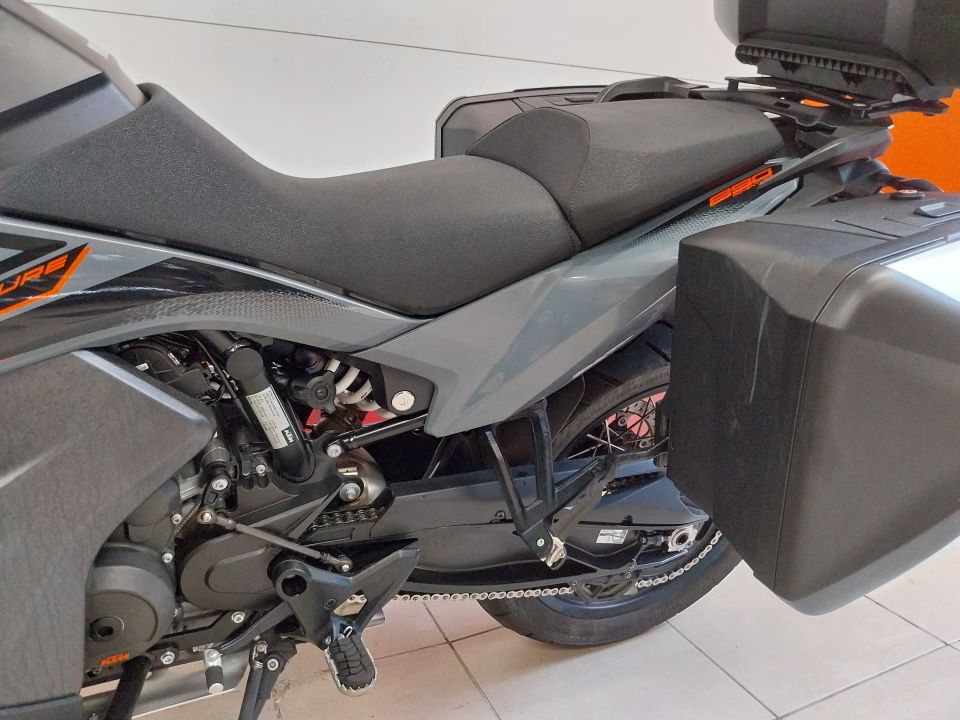 KTM 890 ADVENURE L 4
